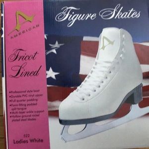 Ladies white size 5 US